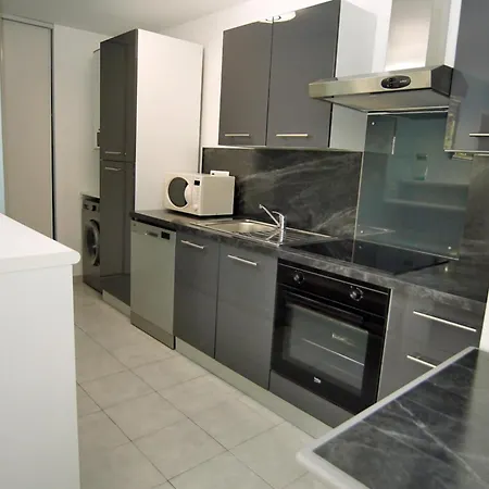 Apartman Modern With Terrace And 5 Min Away Fréjus