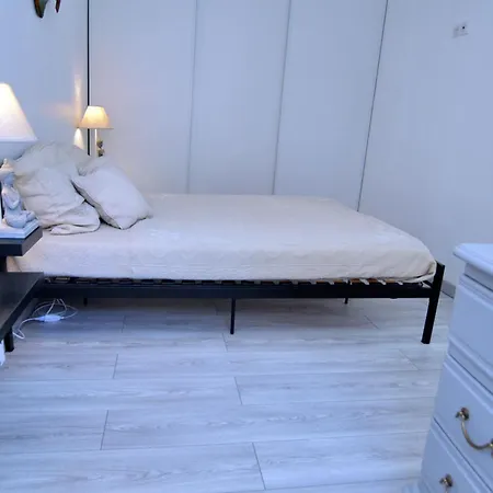 Apartment Modern With Terrace And 5 Min Away